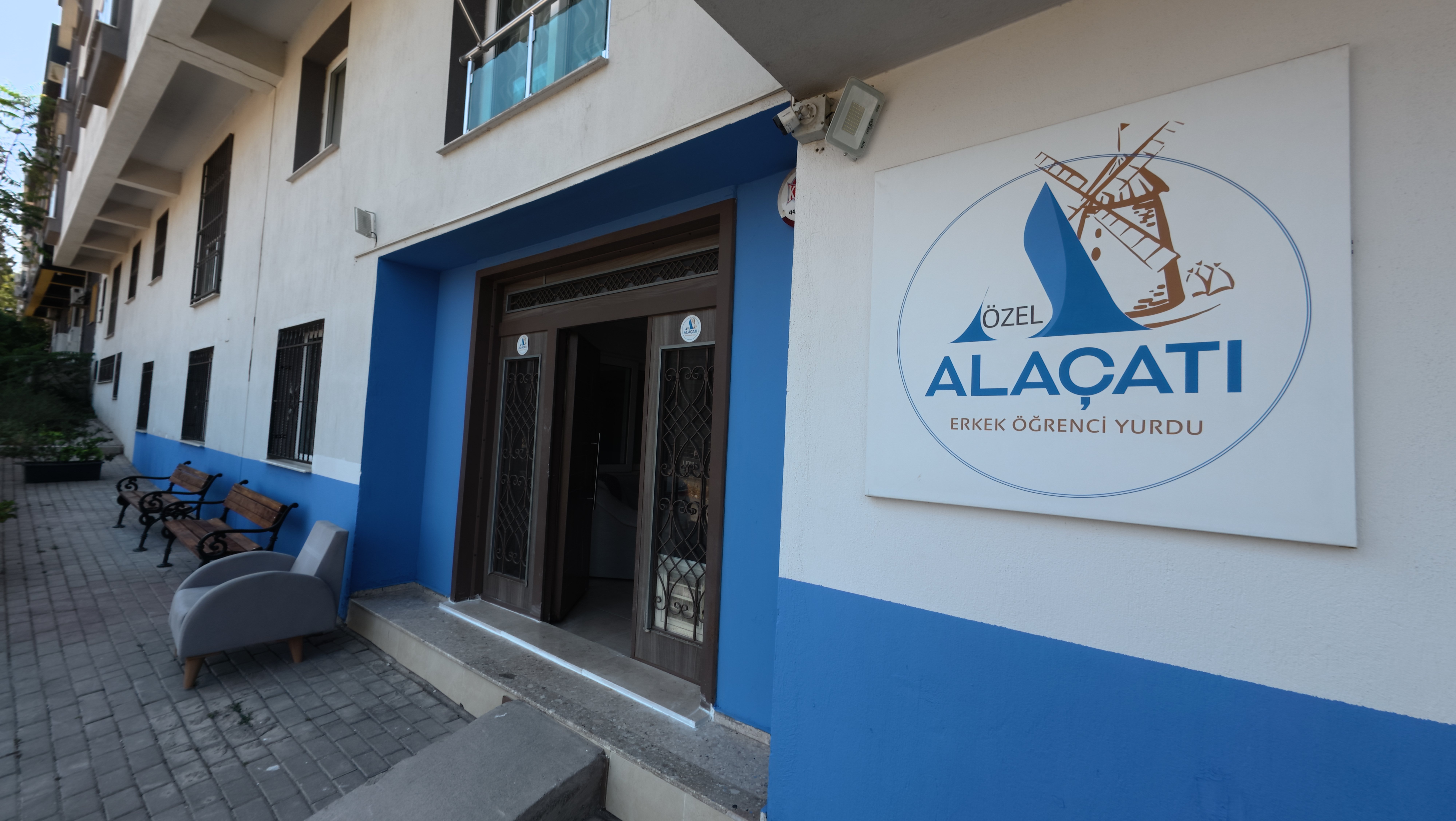 İzmir Buca Erkek Öğrenci Yurdu İzmir Buca Erkek Öğrenci Yurdu